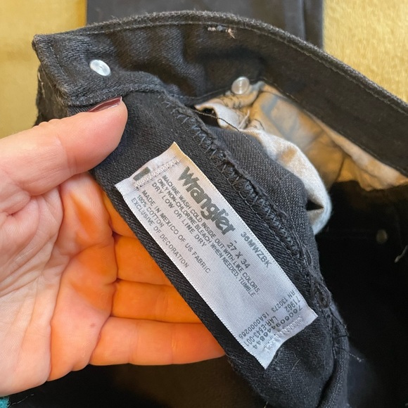 Wrangler Cowboy Cut Slim Fit Black - Picture 2 of 5